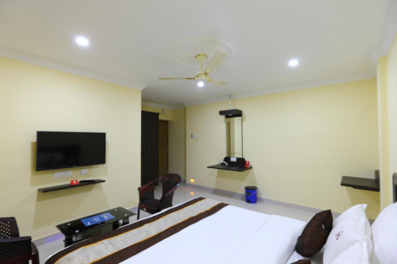 Hotel Sal Inn - Near Airport Τσενάι Εξωτερικό φωτογραφία